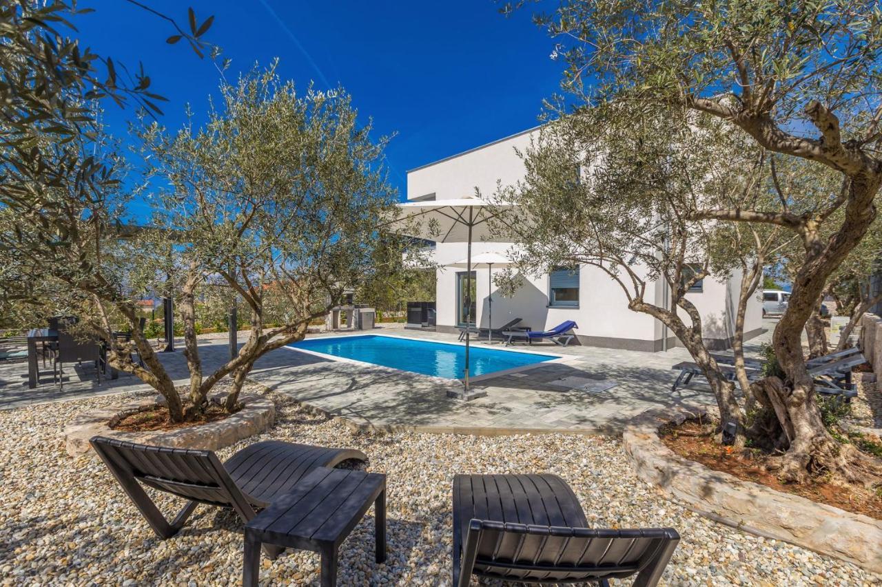 Villa Lio With Private Pool Linardići Exterior foto